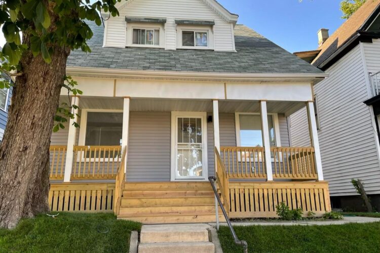 Selling a House That Needs Repairs: What Are Your Options?